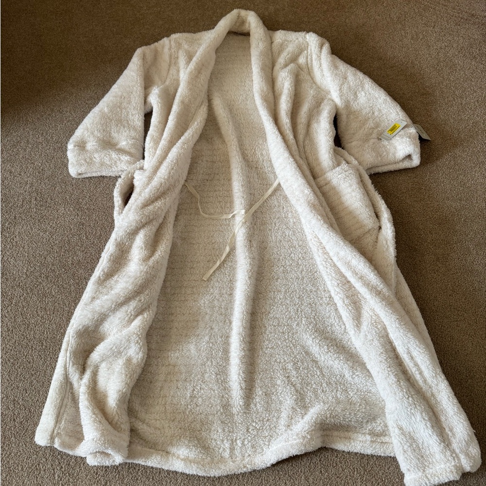 Cozy Cream Ladies Robe - Picture 2 of 3